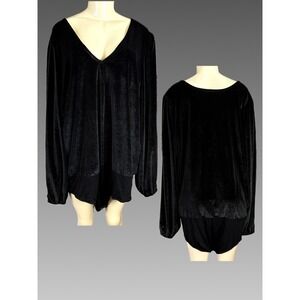 Torrid Black Velvet Voluminous Long Sleeve Deep V-Neckline Stretch Bodysuit +5X